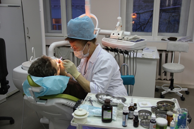 Прием стоматолога в ЖД больнице